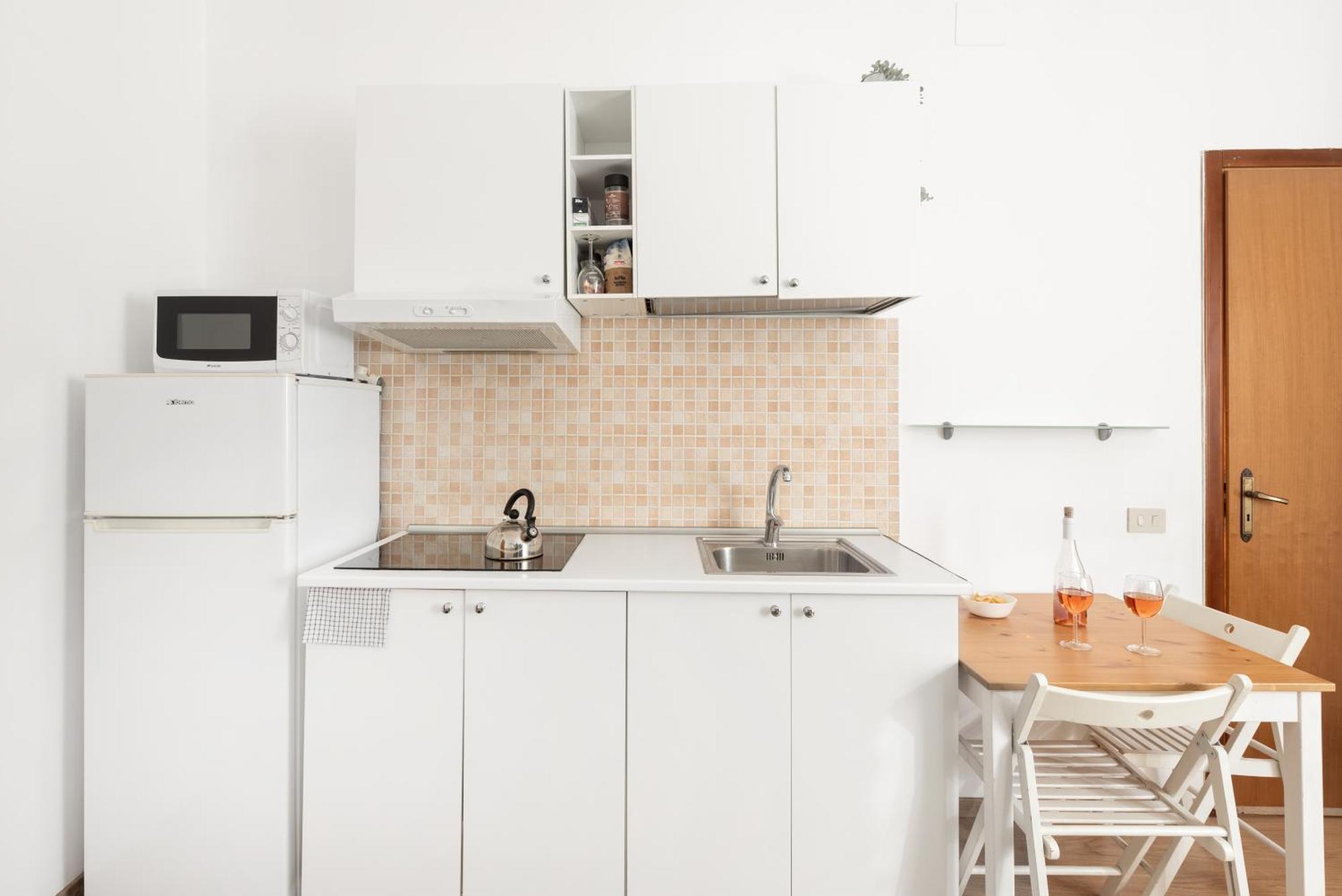 Central Little Basic Apartment Rome Extérieur photo